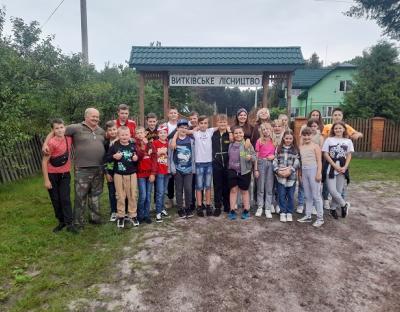 Лісівники провели пізнавальну екскурсію для школярів