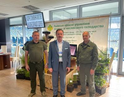Лісівники Львівщини на ХХ Міжнародному економічному форумі