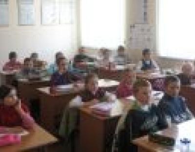 У Жовкві діти малювали малюнок та писали твір на  тему « Людина та ліс»