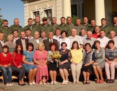 ЛЮБИТИ ЛІС…